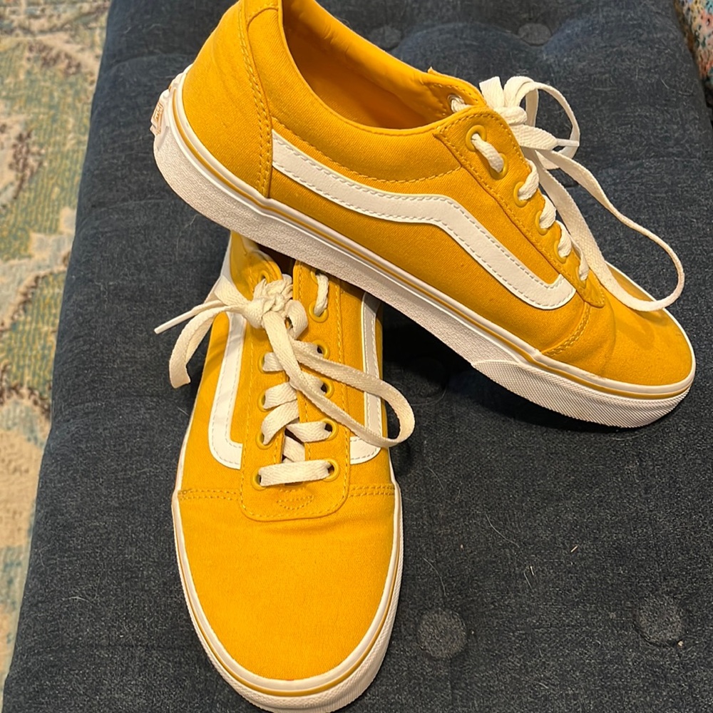 Yellow Vans! Excellent condition. Size 9.5